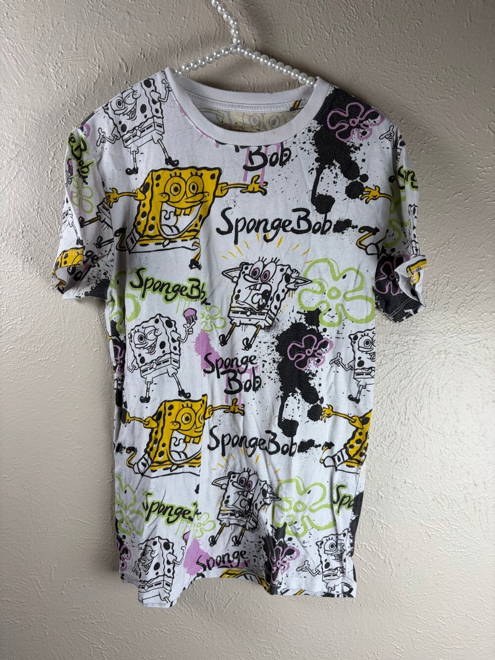 SpongeBob T-Shirt Size Small All Over Novelty Print Y2K Retro Nickelodeon Shirt